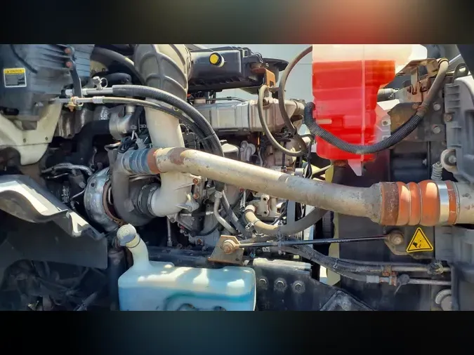 2019 NAVISTAR INTERNATIONAL LT625 DAYCAB T/A