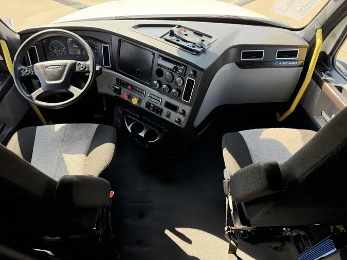 2022 Freightliner Cascadia