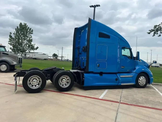 2022 Kenworth T680
