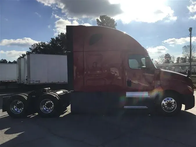 2020 FREIGHTLINER CASCADIA