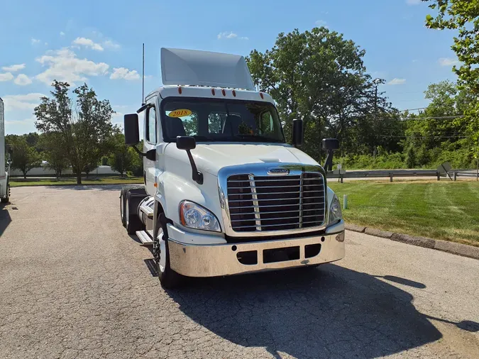 2018 FREIGHTLINER/MERCEDES CASCADIA 125