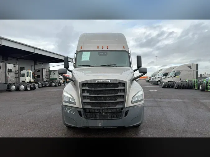 2025 Freightliner Cascadia 126