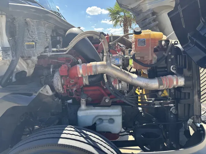 2019 International LT625