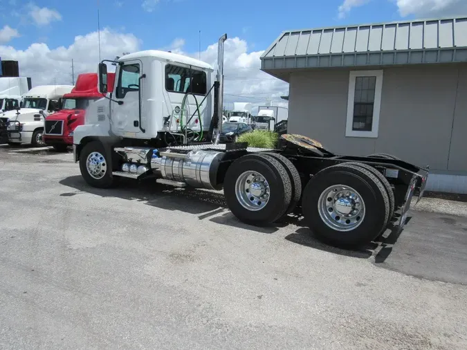 2026 MACK AN64T