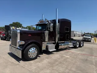 2022 Peterbilt 389