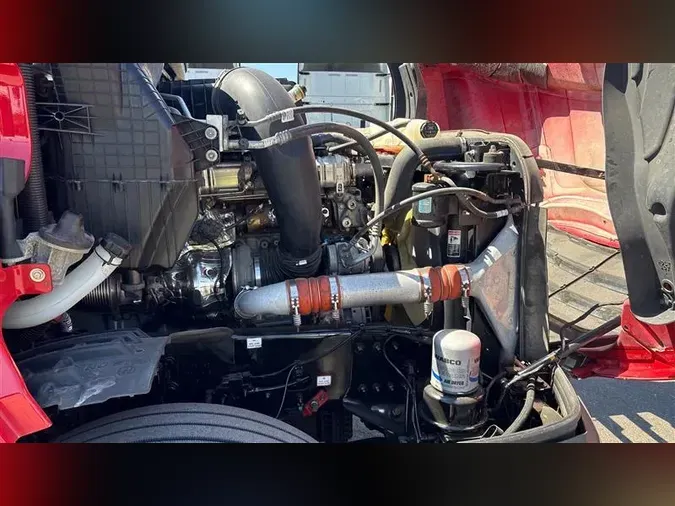 2022 FREIGHTLINER CA126