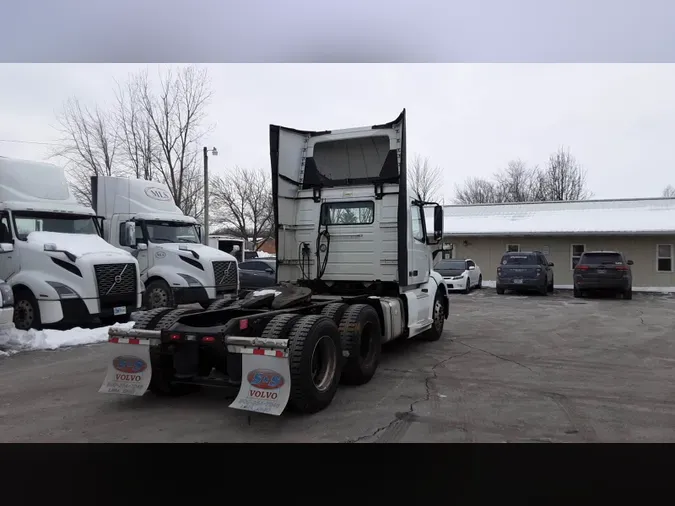 2019 Volvo VNL300