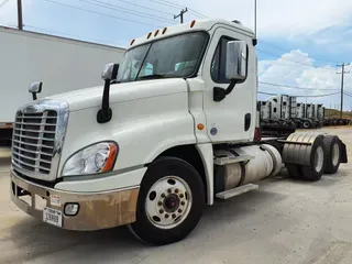 2017 FREIGHTLINER/MERCEDES CASCADIA 125