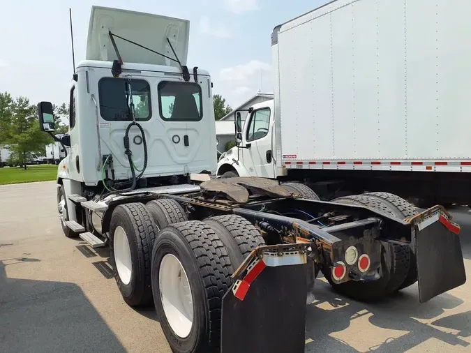 2018 FREIGHTLINER CASCADIA 125