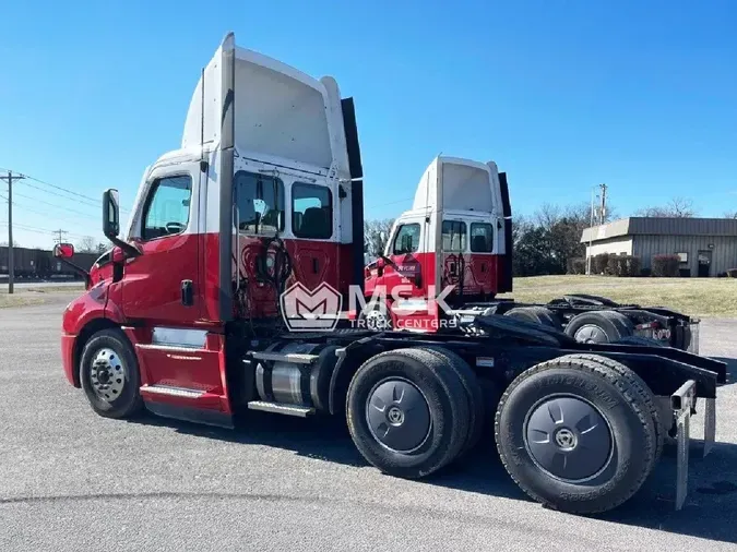 2023 FREIGHTLINER Cascadia 126