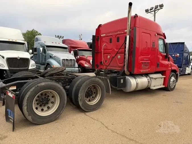 2013 FREIGHTLINER CASCADIA 125a8876db4f72bcf3f67650a6261d95e38