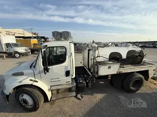 2012 FREIGHTLINER BUSINESS CLASS M2 106