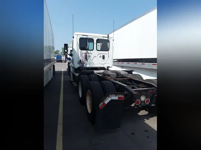 2017 FREIGHTLINER/MERCEDES CASCADIA 113