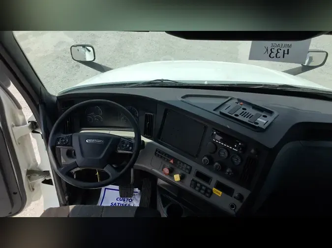 2020 Freightliner Cascadia 126