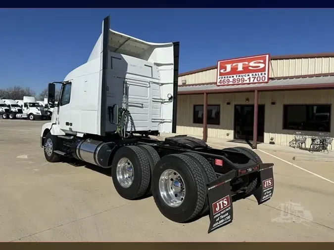 2018 VOLVO VNL64T630