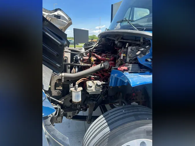 2017 Freightliner Business Class M2 106