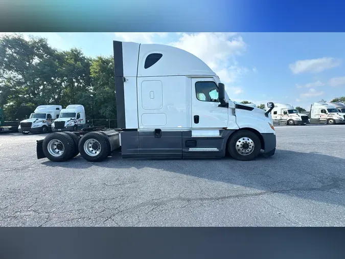 2023 Freightliner Cascadia 126a8908a8c47c8cab099d031beb1dd393f
