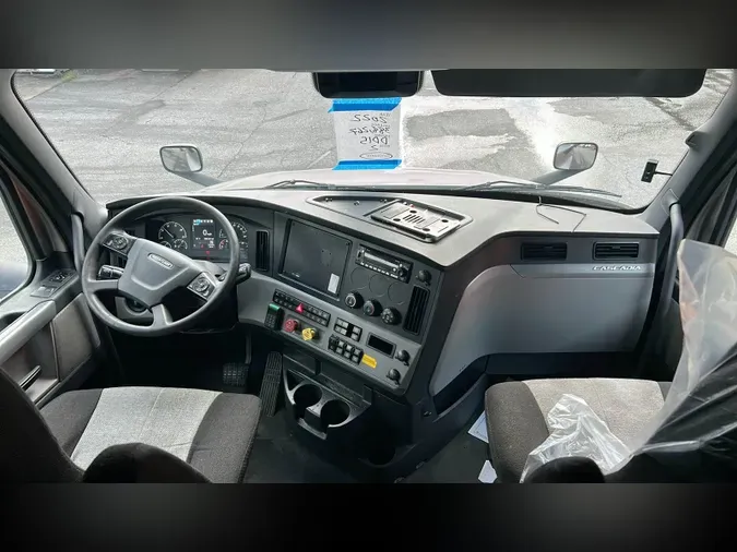 2022 Freightliner Cascadia
