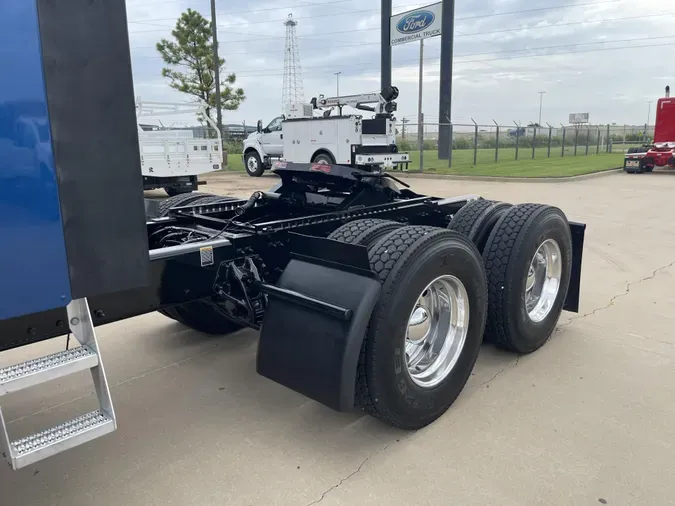 2022 Peterbilt 579