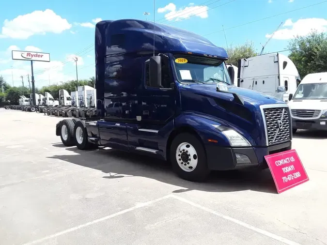 2019 VOLVO VNL64T 670