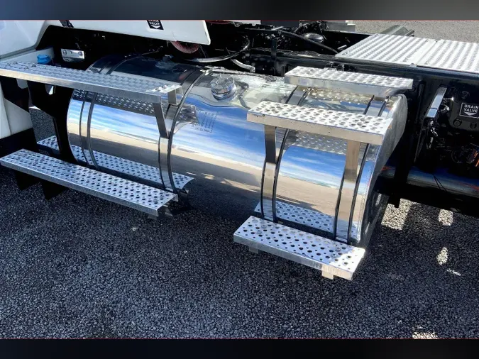 2020 INT LT625 6x4