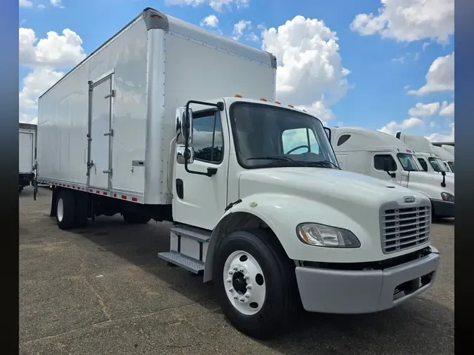 2018 FREIGHTLINER M2 106