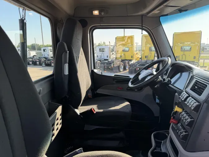 2023 Peterbilt 567