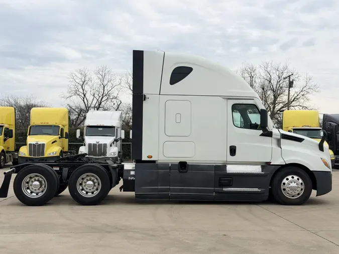 2021 Freightliner Cascadiaa898ed50e3046b496ddda87dc15ea5ba