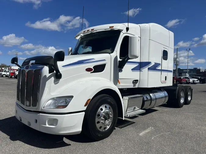 2022 Peterbilt 579