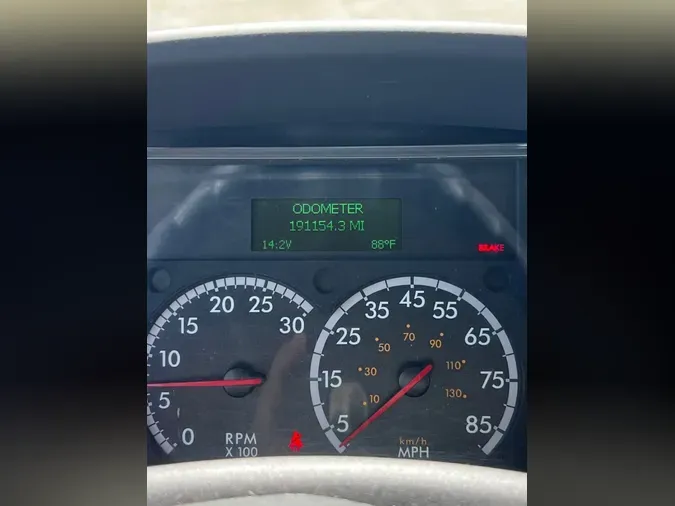 2018 FREIGHTLINER/MERCEDES M2 106