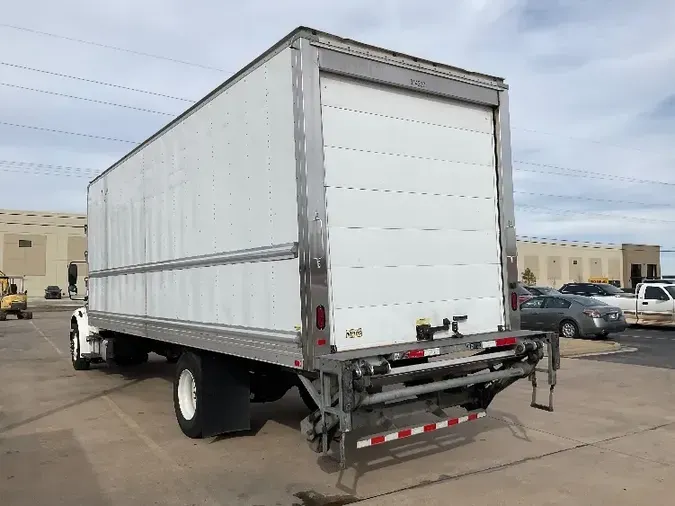 2018 Freightliner M2