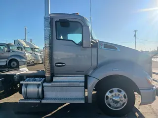 2019 KENWORTH TRUCKS T-680