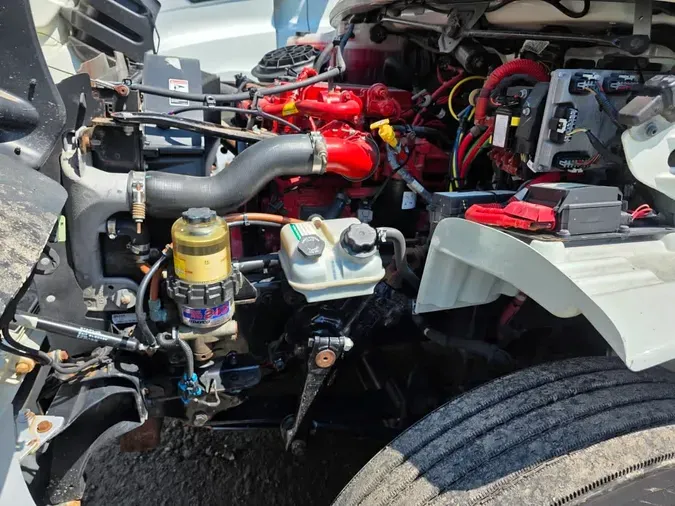 2019 FREIGHTLINER M2 106