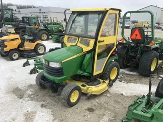 John Deere X700