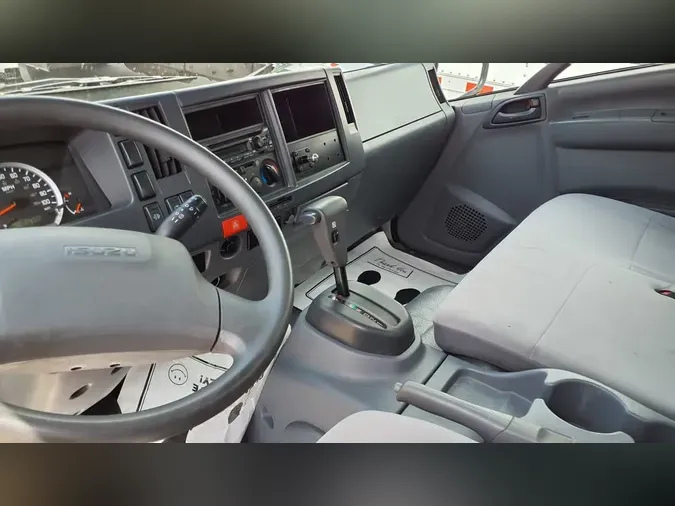 2019 ISUZU NPRa8a0f42bc8987e09428a6912f65ed577