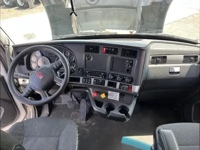 2022 Kenworth T680