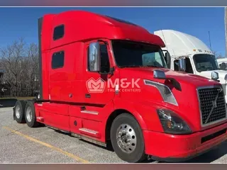 2018 VOLVO VNL64T780