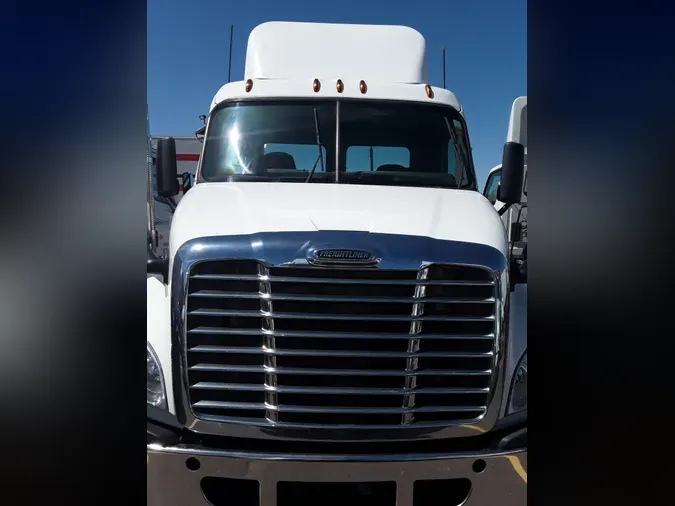 2014 FREIGHTLINER/MERCEDES CASCADIA 113