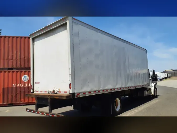 2023 FREIGHTLINER/MERCEDES M2 106
