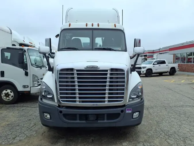 2020 FREIGHTLINER CASCADIA 125