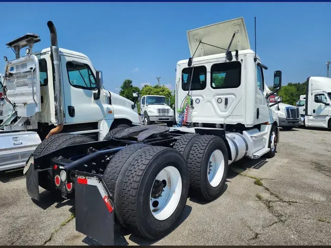 2020 FREIGHTLINER NEW CASCADIA PX12664