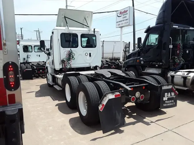 2019 FREIGHTLINER CASCADIA 125