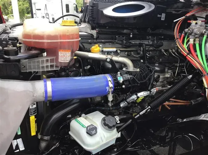 2022 FREIGHTLINER CA126