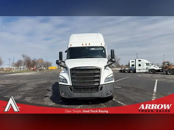 2022 FREIGHTLINER CA126