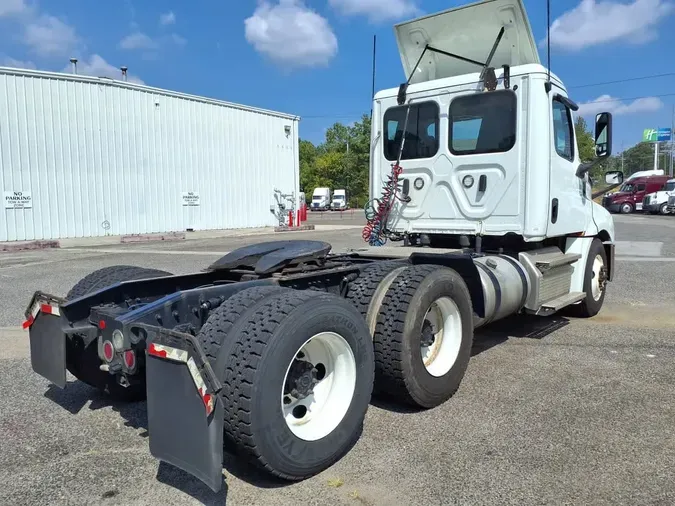2020 FREIGHTLINER/MERCEDES NEW CASCADIA PX12664