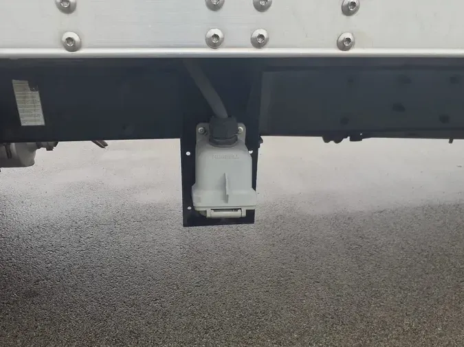 2019 FREIGHTLINER/MERCEDES M2 106