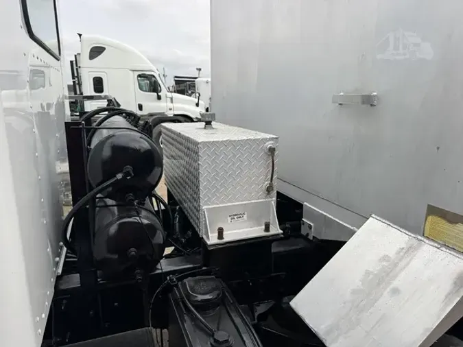 2014 KENWORTH T370a8c3a5af3c3c3e5f4fe6a2ecdc64631c