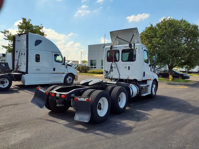 2019 FREIGHTLINER/MERCEDES PT126064ST