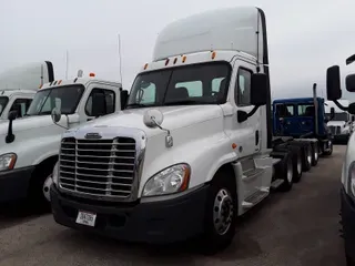 2015 Freightliner CASCADIA 125