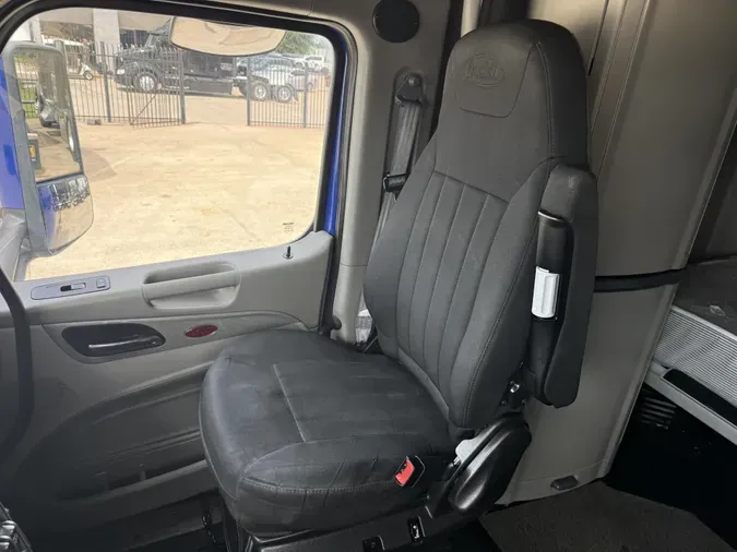2022 Peterbilt 579a8c9e3208bee78a935885d7927a75001